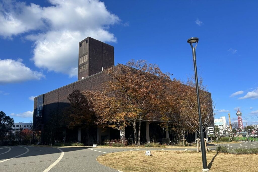 福岡県立美術館