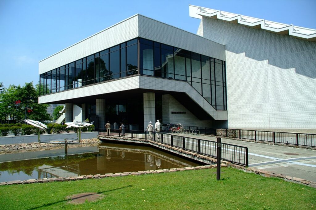 北海道立近代美術館