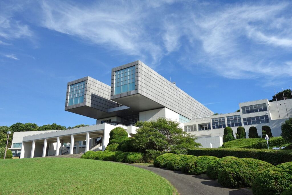 北九州市立美術館