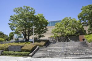 三重県立美術館